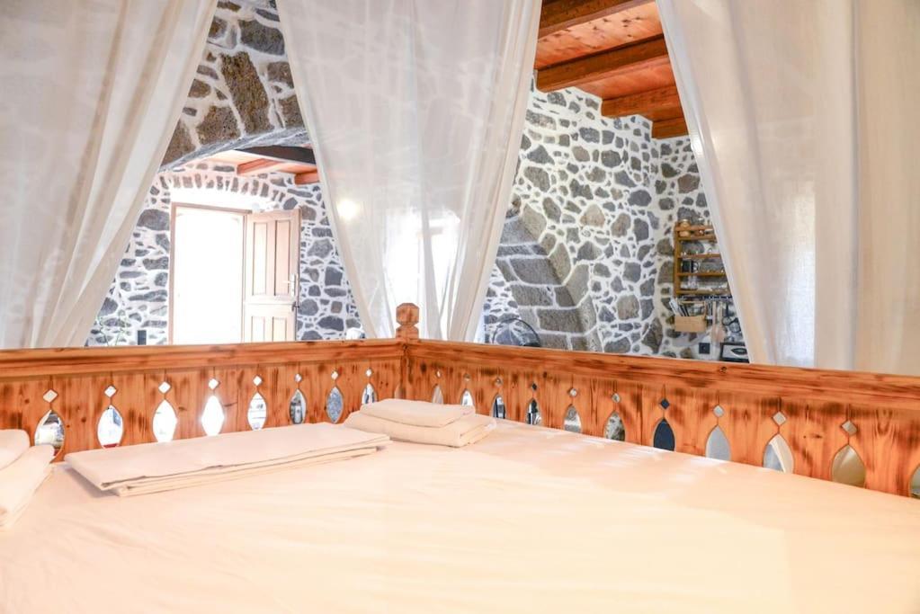 Volcano View Nisyros Emporeiós エクステリア 写真