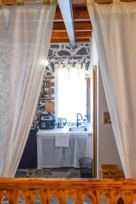 Volcano View Nisyros Emporeiós エクステリア 写真