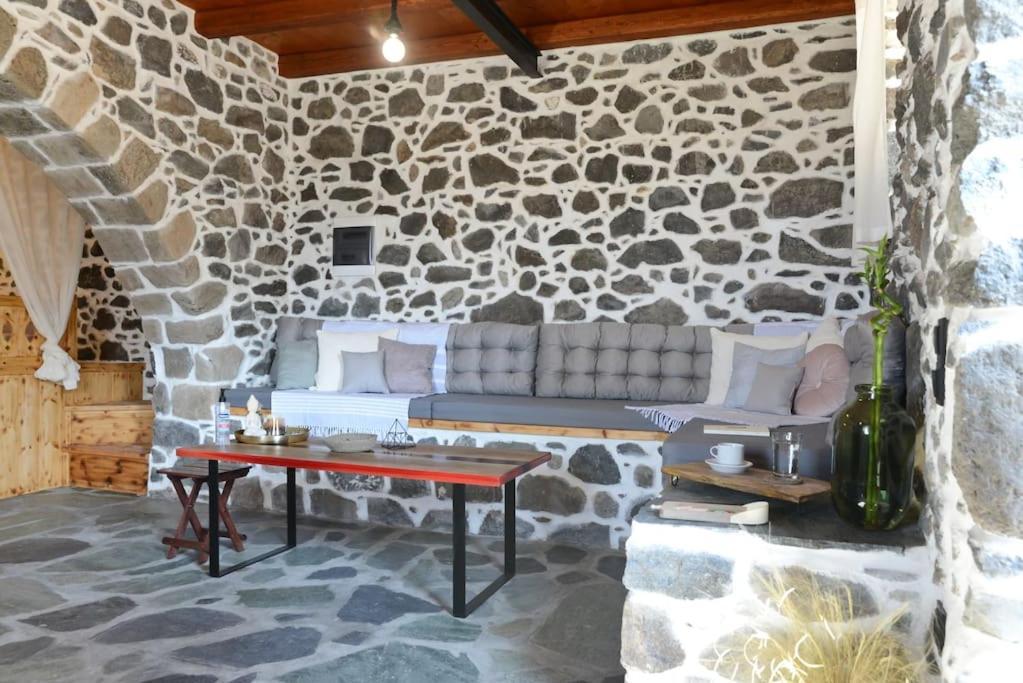 Volcano View Nisyros Emporeiós エクステリア 写真